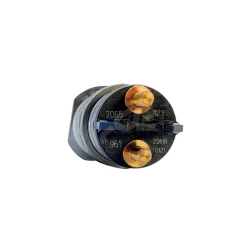 Alternative view of INYECTOR CR CUMMINS 3.9L 4.5L 5.9L 6.7L - BOSCH